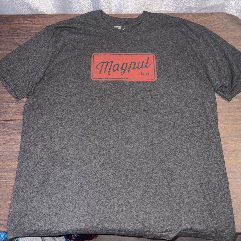 Magpul Industries Short Sleeve Graphic T Shirt Size 2XL Heathered Gray